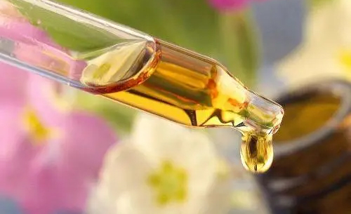 采用新鴻順基礎(chǔ)油制作的潤滑油究竟好在哪里？